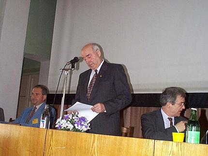 Opening of the workshop: Prof. Acad. Andrei Andriesh, President of Academy of Sciences of Moldova, Co-President of RENAM Association, greets the participants